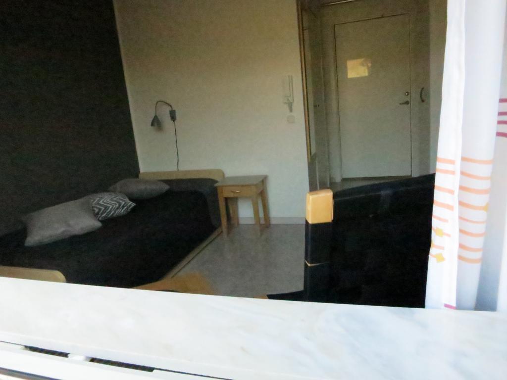 Vaernamo Folkhoegskolas Vandrarhem Room photo