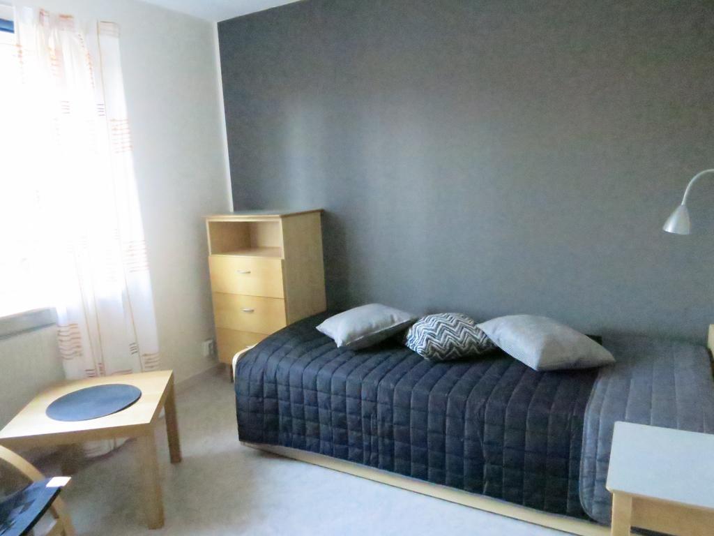 Vaernamo Folkhoegskolas Vandrarhem Room photo